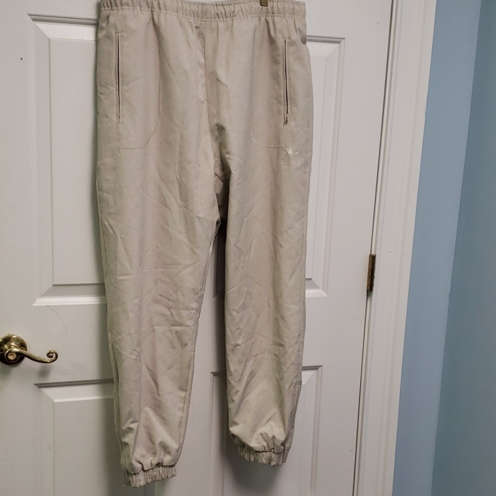 Adidas Windbreaker pants Khaki size Large NWT